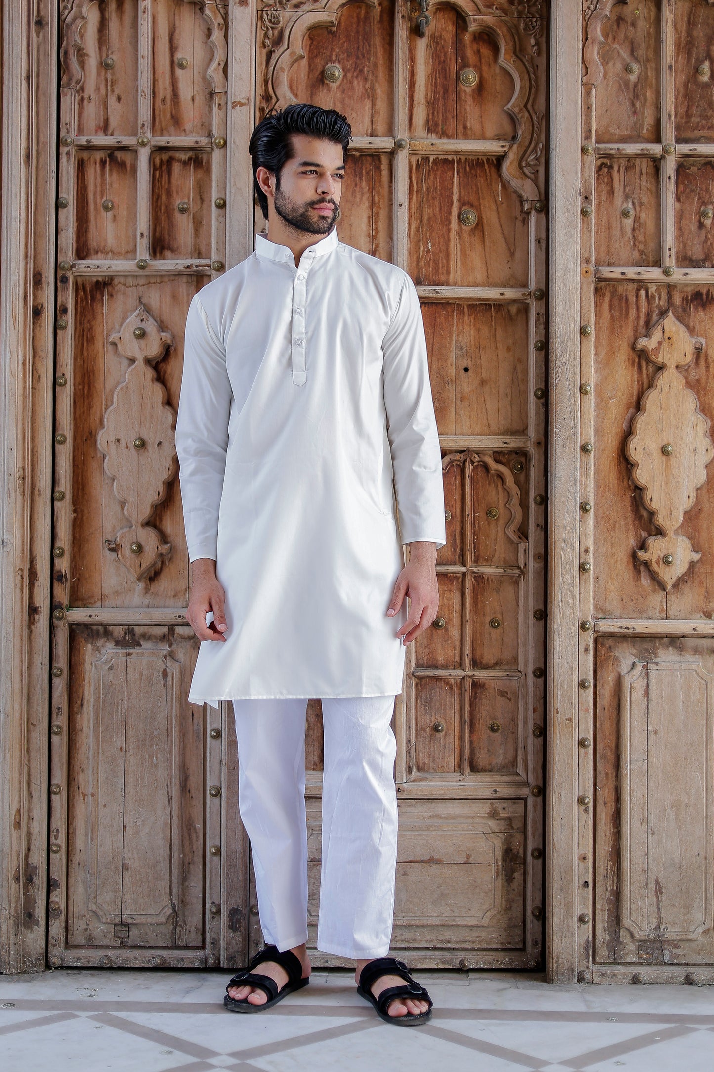 Men’s Classic White Kurta Pajama – Traditional Ethnic Wear for Weddings & Celebrations