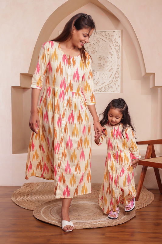 ikkat love | |Mother Daughter outfit