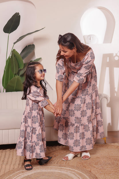 Modern Mehfil | Mother Daughter outfit