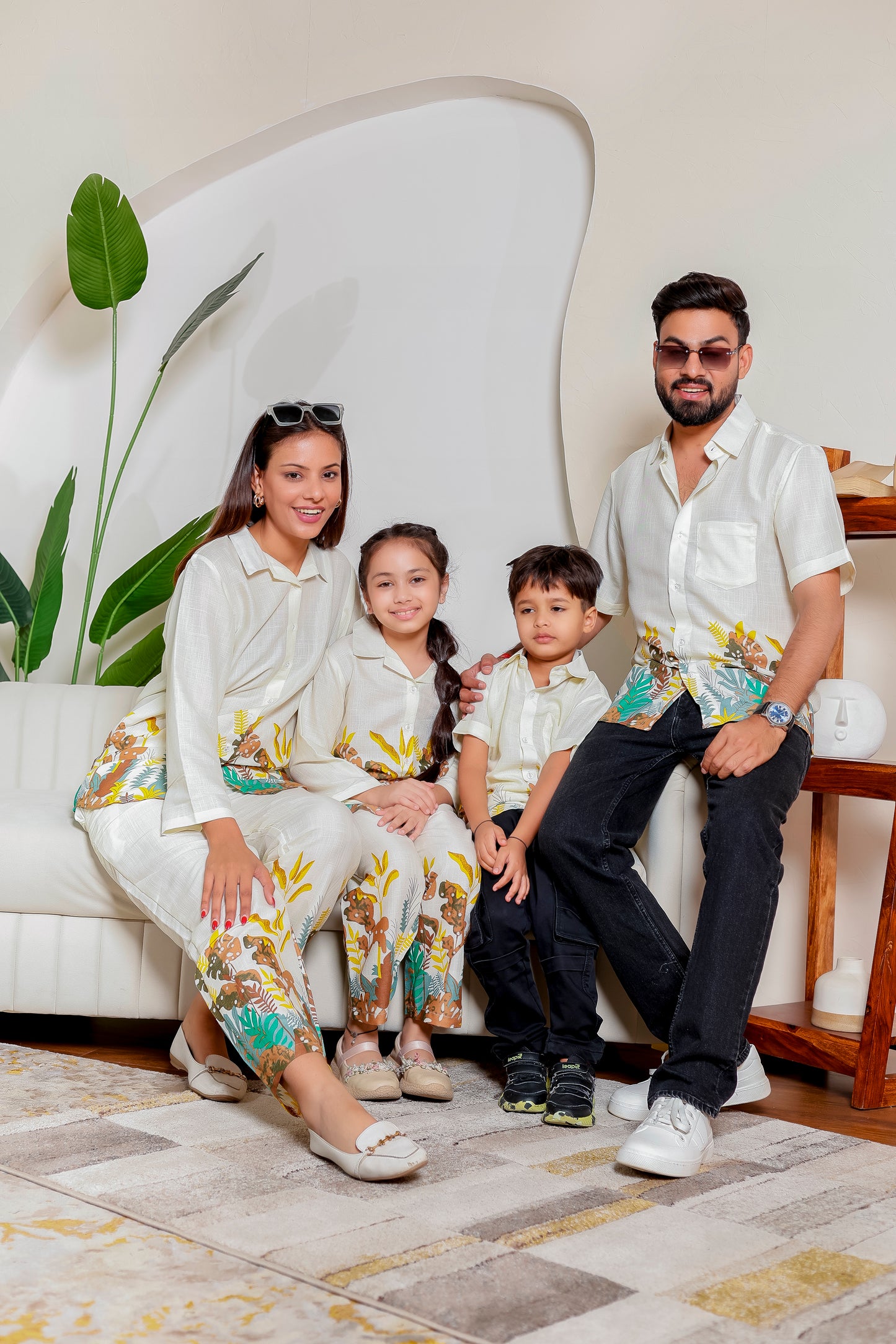 🎪 Family Safari Vibes"| Couple  Matching Outfits (Copy)