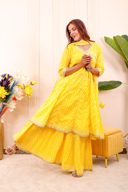 “Bright Yellow Festive  Women Dress Outfits  🎉💛