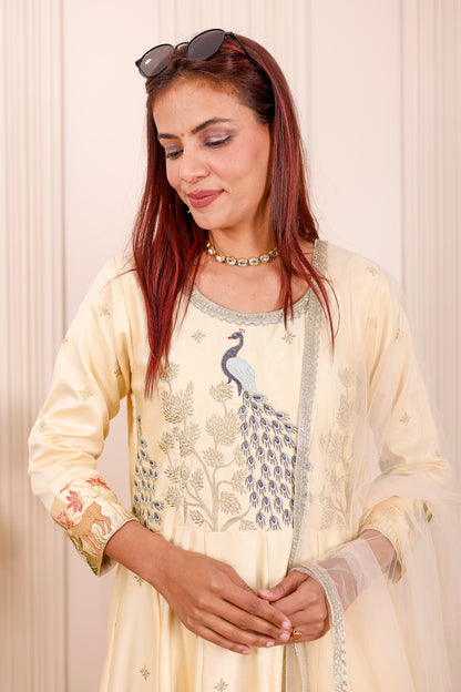Champagne Yellow Peacock Embroidered Women dress Outfit 🦚✨👨‍👩‍👧‍👦