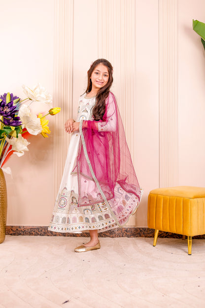 White Heritage Embroidered Family Matching Outfit🦚✨👨‍👩‍👧‍👦