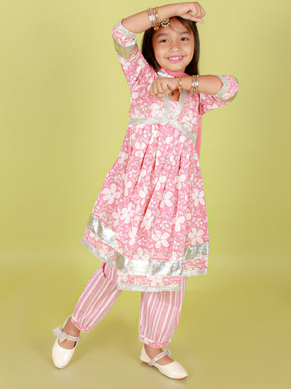 Dhoti Salwar kurta and Duptta set