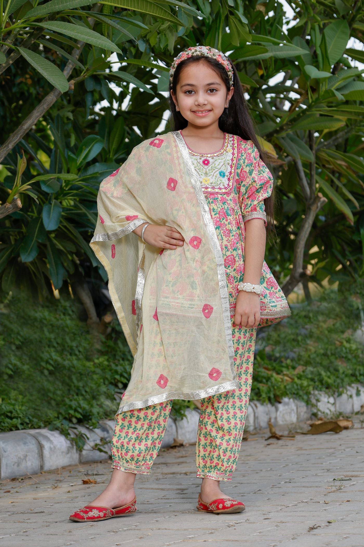 Salwar, kurta and Duptta set